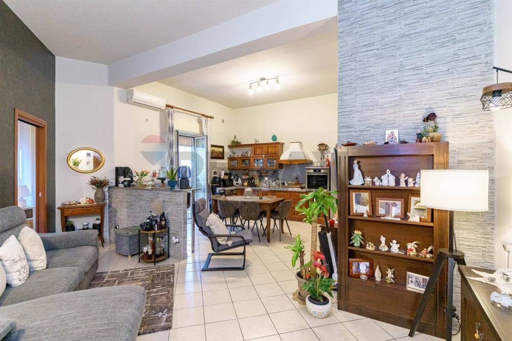 appartamento in vendita a Gravina di Catania