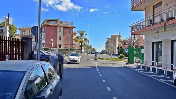 casa semindipendente in vendita a Gravina di Catania