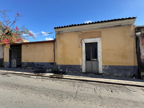 casa indipendente in vendita a Gravina di Catania