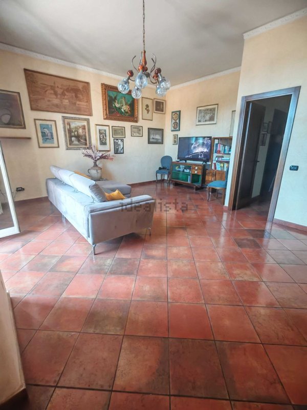 appartamento in vendita a Gravina di Catania in zona Coviello