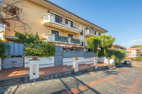 appartamento in vendita a Gravina di Catania