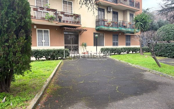 appartamento in vendita a Gravina di Catania in zona Fasano