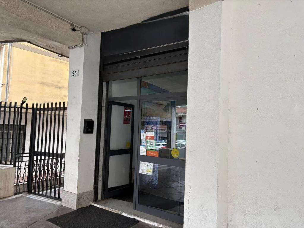 negozio in vendita a Gravina di Catania in zona San Paolo