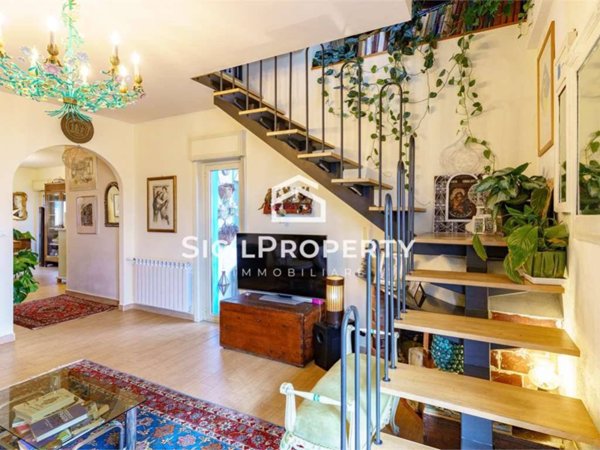 appartamento in vendita a Gravina di Catania in zona Coviello