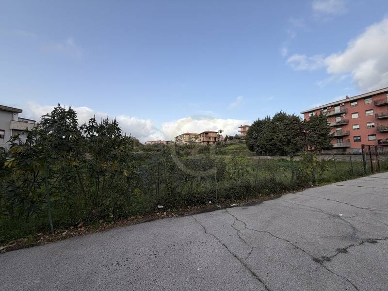 terreno edificabile in vendita a Gravina di Catania