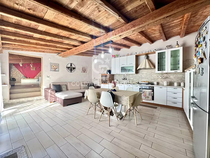 casa indipendente in vendita a Gravina di Catania