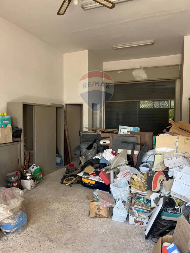 negozio in vendita a Gravina di Catania