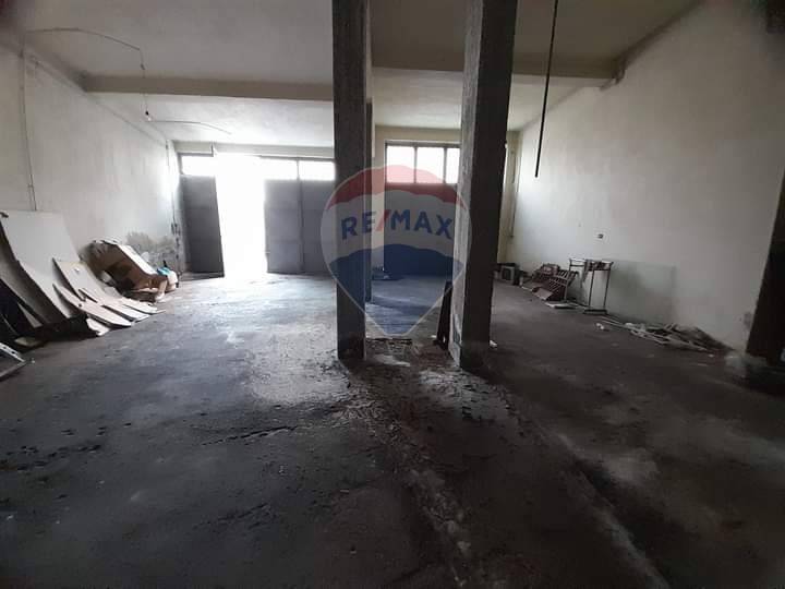 locale commerciale in vendita a Gravina di Catania