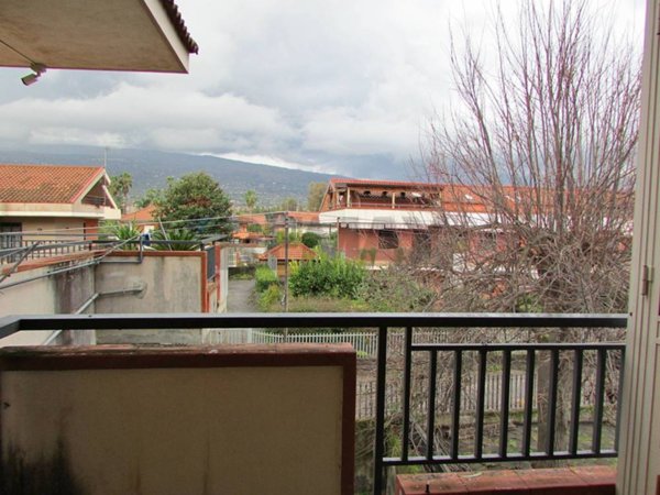 casa indipendente in vendita a Gravina di Catania