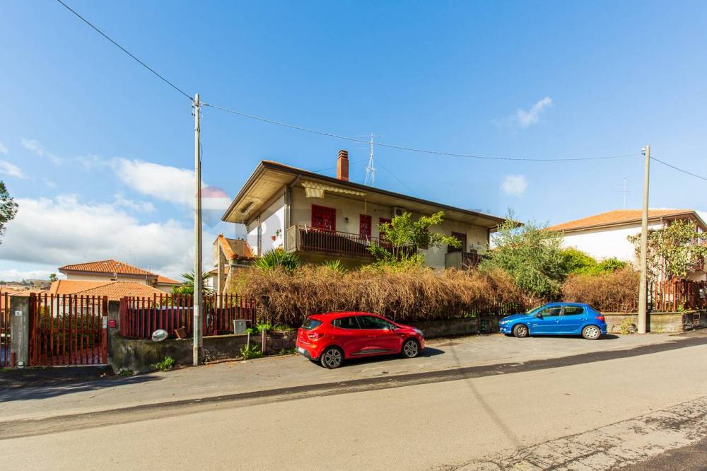 appartamento in vendita a Gravina di Catania