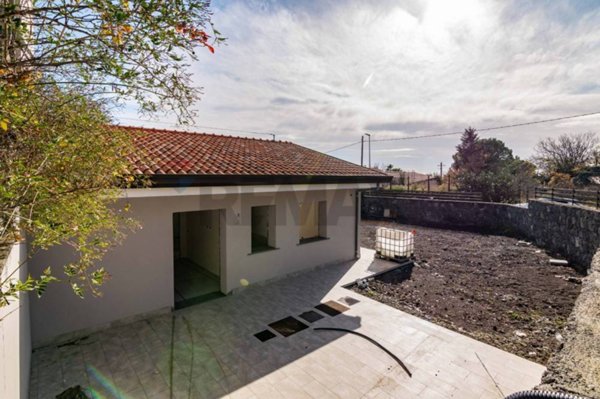 casa indipendente in vendita a Gravina di Catania