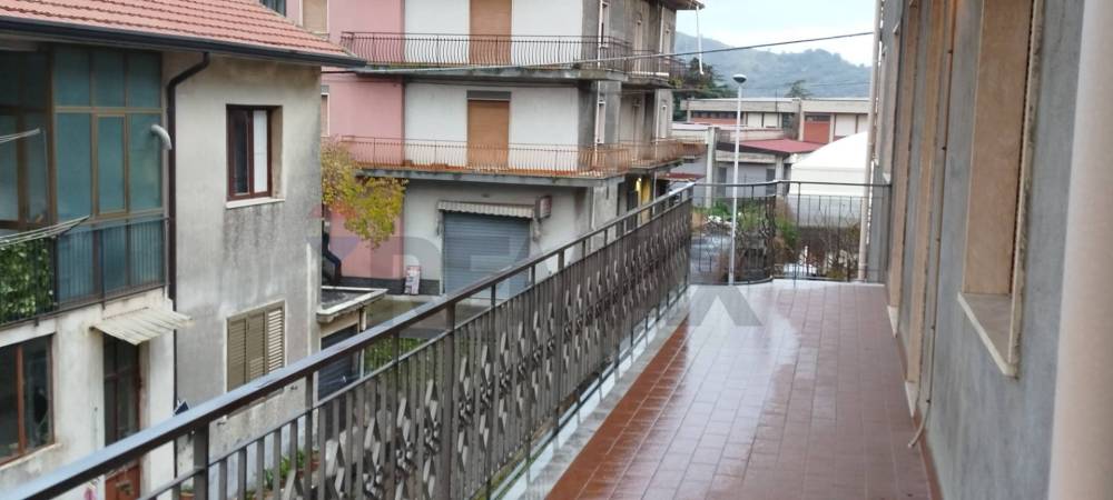 casa indipendente in vendita a Gravina di Catania