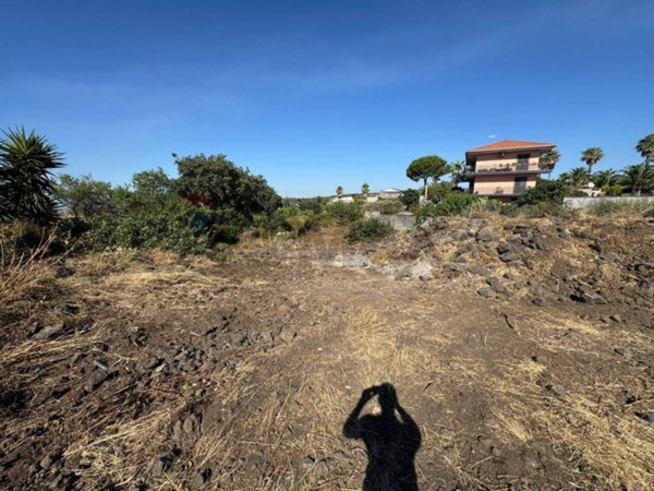 terreno agricolo in vendita a Gravina di Catania