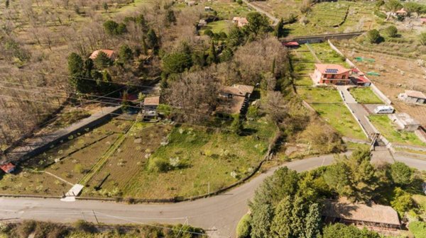 casa indipendente in vendita a Gravina di Catania