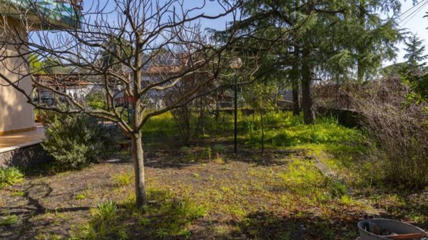 casa indipendente in vendita a Gravina di Catania