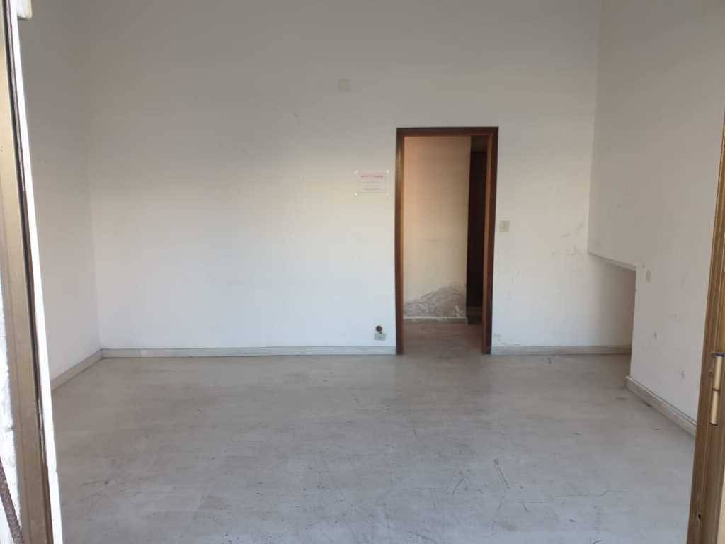 negozio in vendita a Gravina di Catania