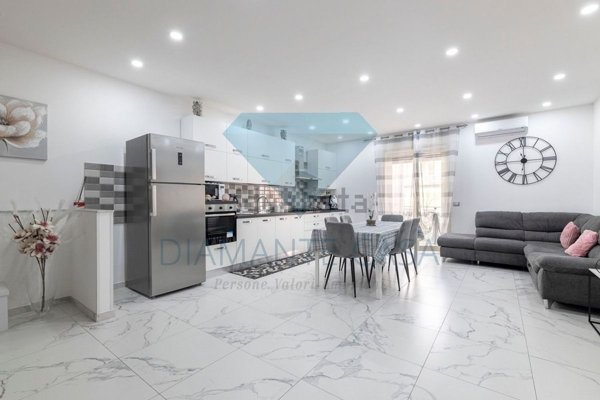 appartamento in vendita a Gravina di Catania