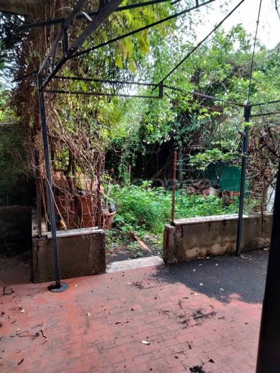 casa indipendente in vendita a Gravina di Catania