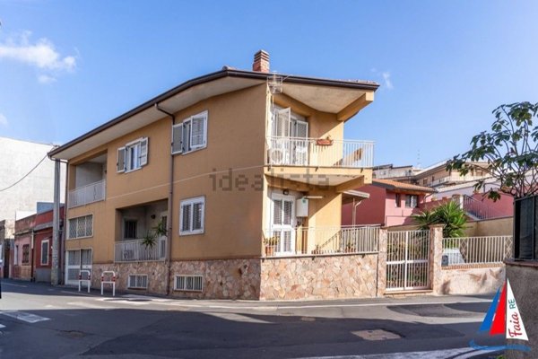 casa indipendente in vendita a Gravina di Catania