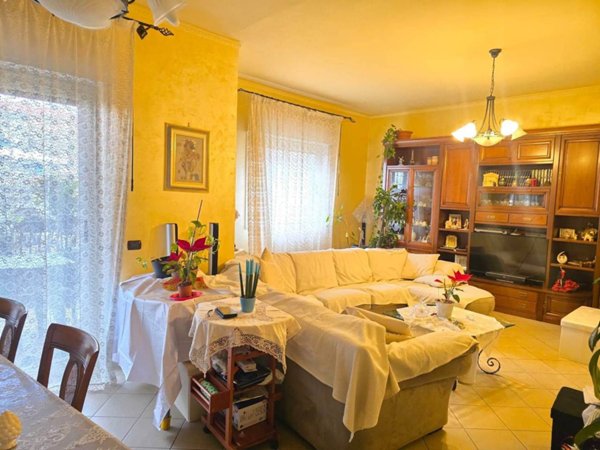 appartamento in vendita a Gravina di Catania