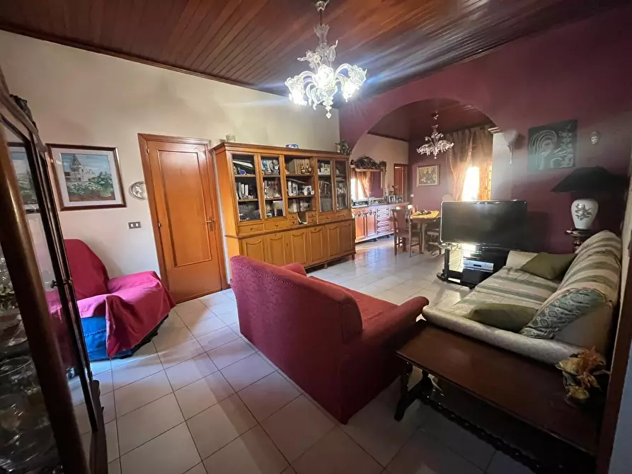 casa indipendente in vendita a Gravina di Catania