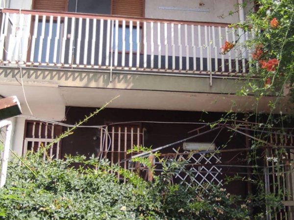 casa indipendente in vendita a Gravina di Catania