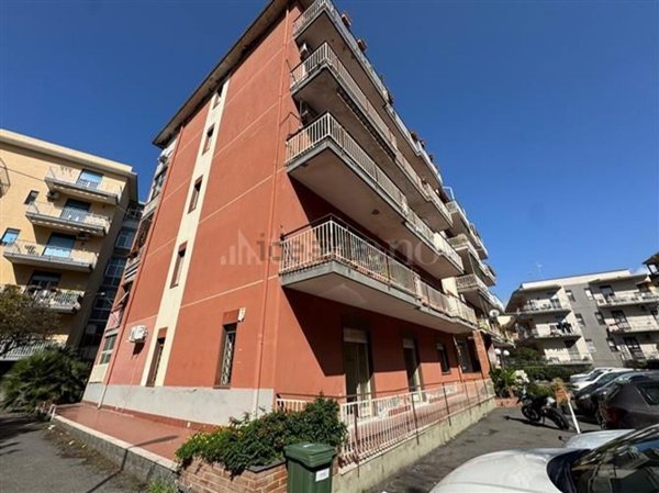 appartamento in vendita a Gravina di Catania in zona Fasano