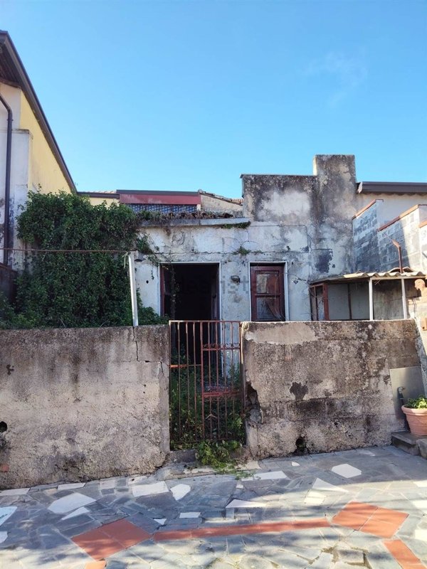 casa indipendente in vendita a Gravina di Catania