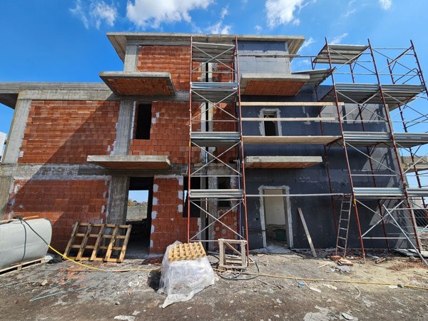 casa indipendente in vendita a Gravina di Catania
