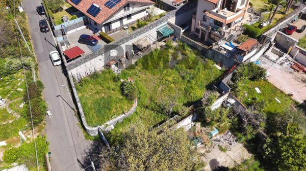 casa indipendente in vendita a Gravina di Catania
