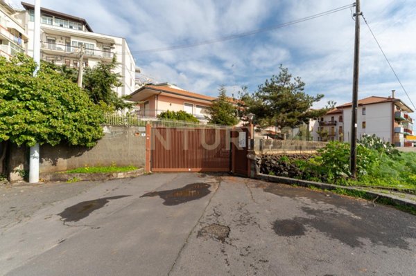 appartamento in vendita a Gravina di Catania in zona Coviello