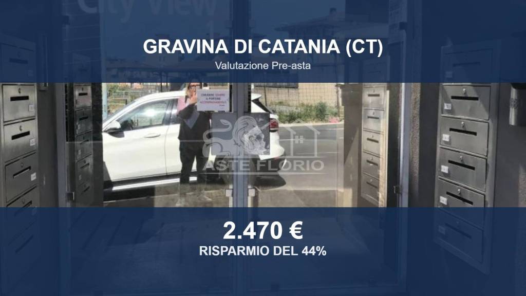 locale commerciale in vendita a Gravina di Catania