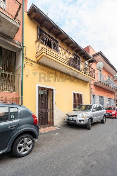 casa indipendente in vendita a Gravina di Catania