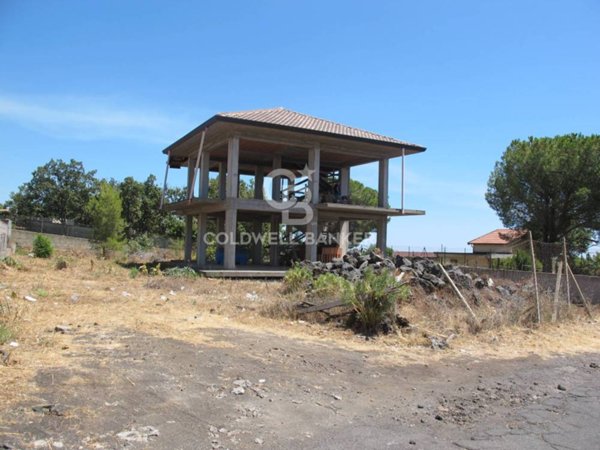 casa indipendente in vendita a Gravina di Catania
