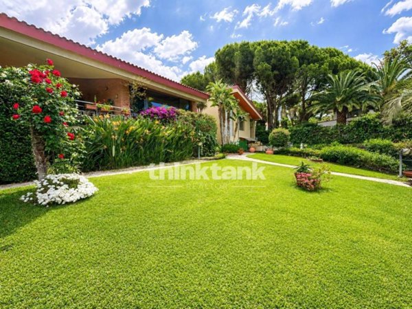 casa indipendente in vendita a Gravina di Catania