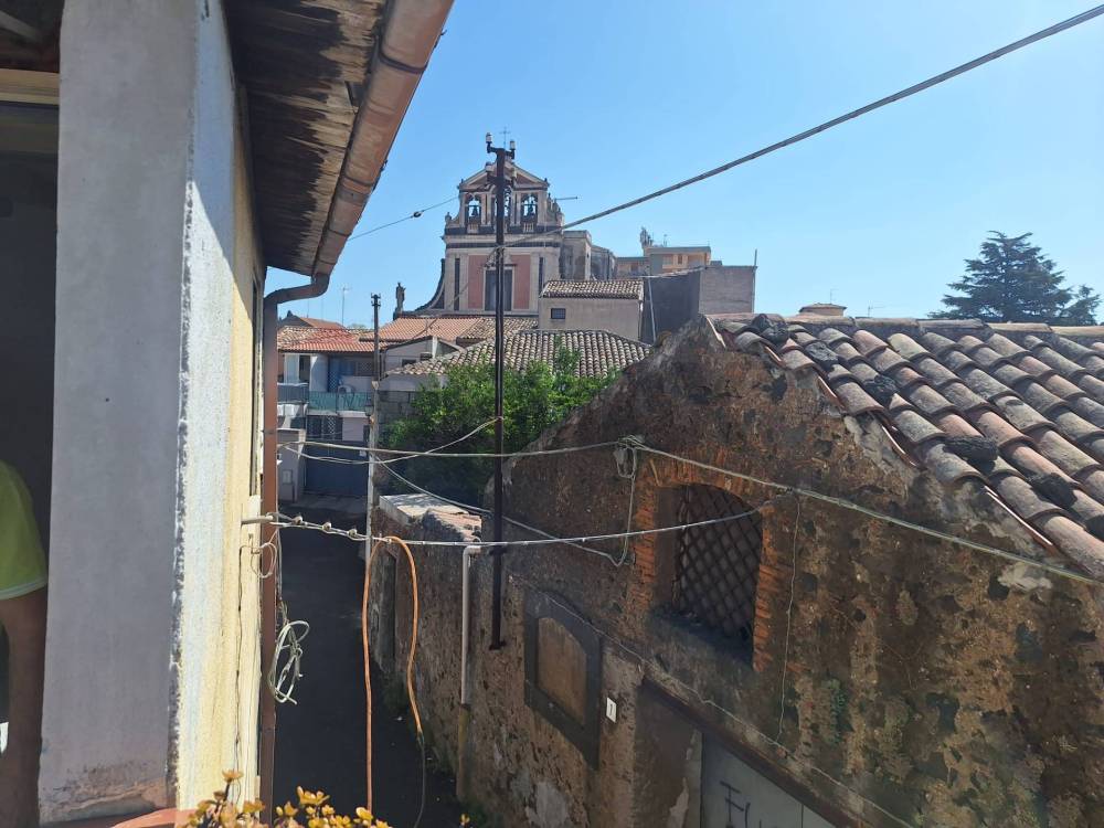 casa indipendente in vendita a Gravina di Catania
