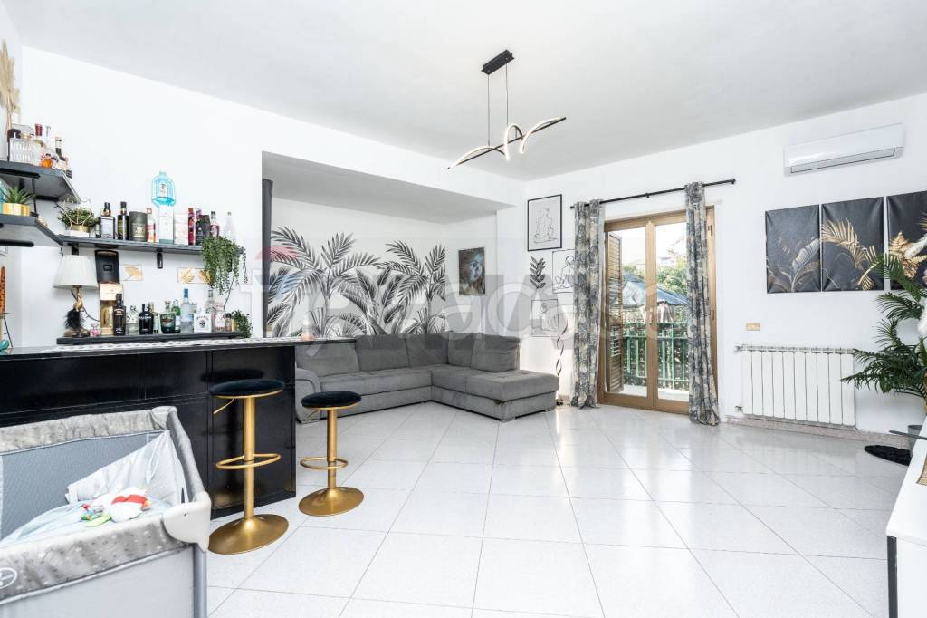 casa indipendente in vendita a Gravina di Catania