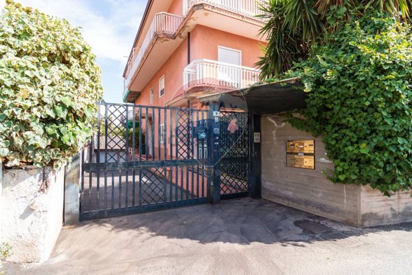 appartamento in vendita a Gravina di Catania in zona Coviello