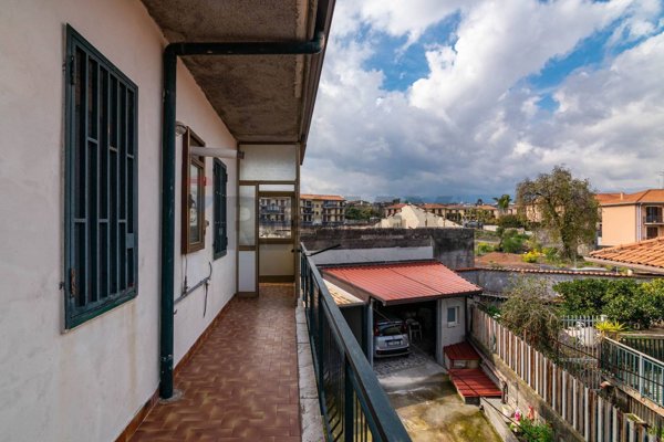 appartamento in vendita a Gravina di Catania in zona Coviello