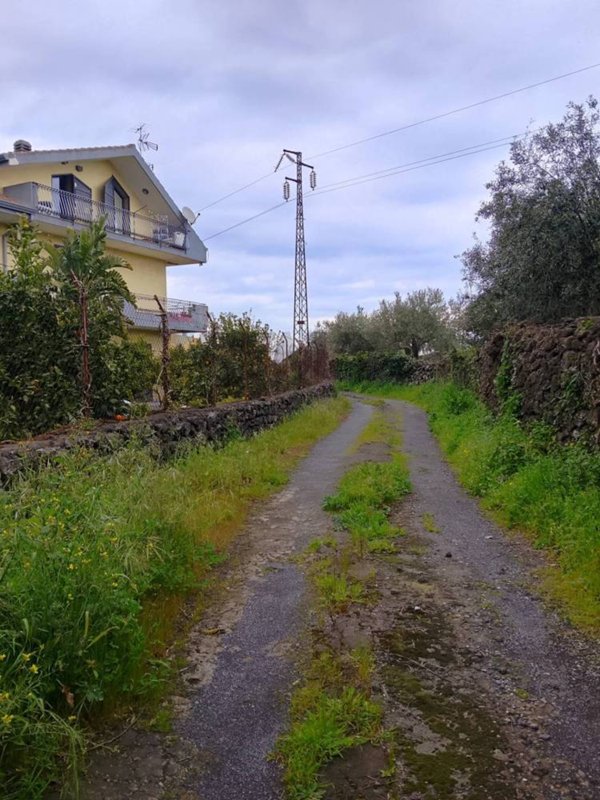 casa indipendente in vendita a Gravina di Catania