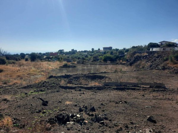terreno agricolo in vendita a Gravina di Catania
