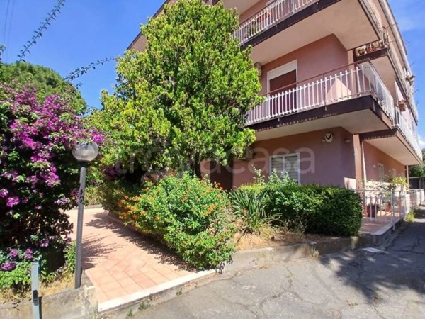 appartamento in vendita a Gravina di Catania in zona Coviello