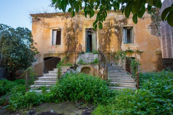 casa indipendente in vendita a Gravina di Catania