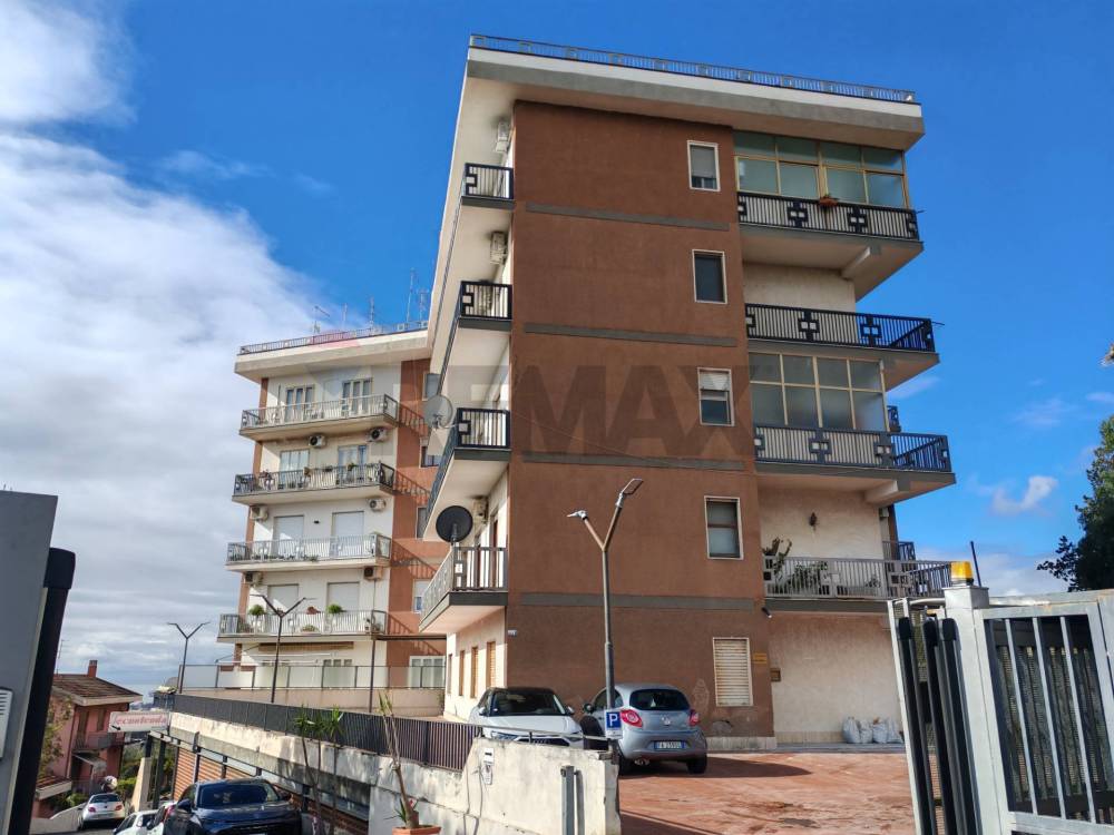 appartamento in vendita a Gravina di Catania