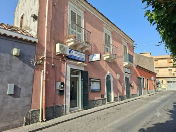 casa indipendente in vendita a Gravina di Catania