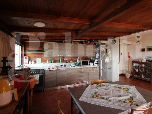 appartamento in vendita a Gravina di Catania in zona Coviello