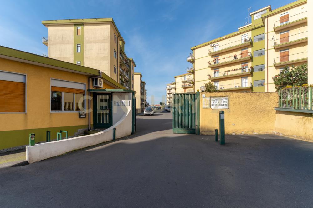 appartamento in vendita a Gravina di Catania in zona Fasano