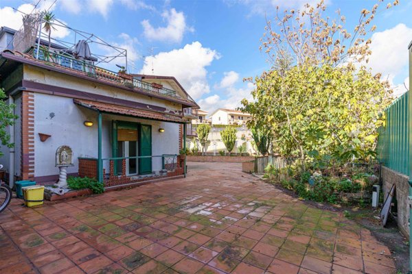 casa indipendente in vendita a Gravina di Catania in zona Coviello