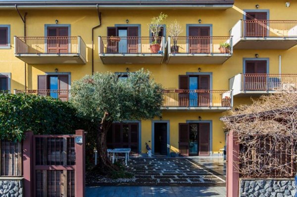 casa indipendente in vendita a Gravina di Catania