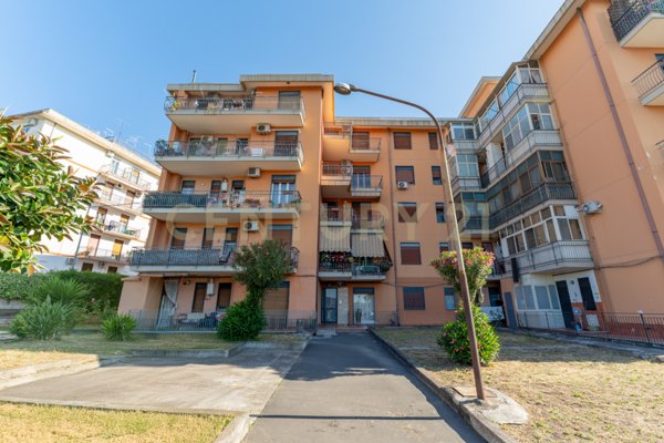 appartamento in vendita a Gravina di Catania in zona Fasano